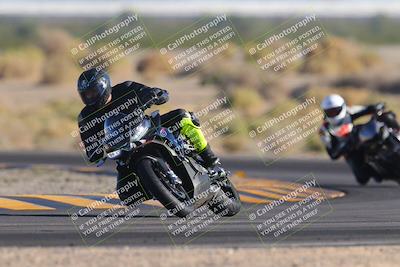 media/Nov-06-2023-Moto Forza (Mon) [[ce023d0744]]/3-Intermediate Group/Session 5 (Turn 4)/